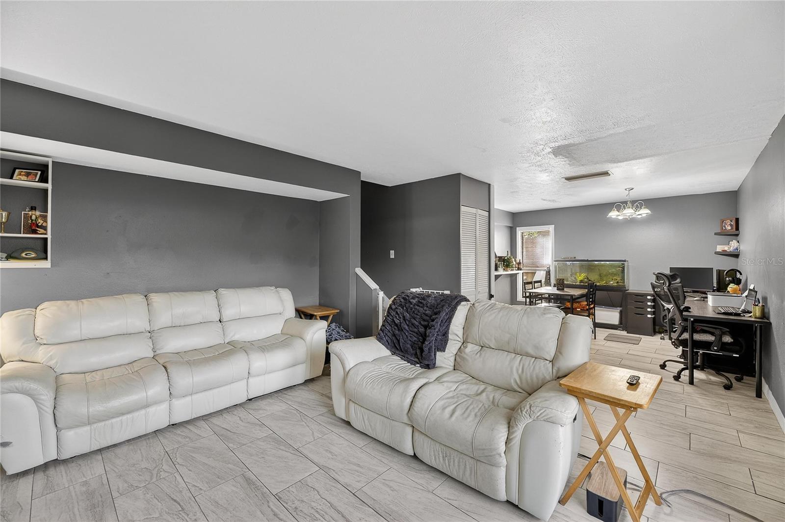 OAK BRIDGE RUN A CONDO - Residential