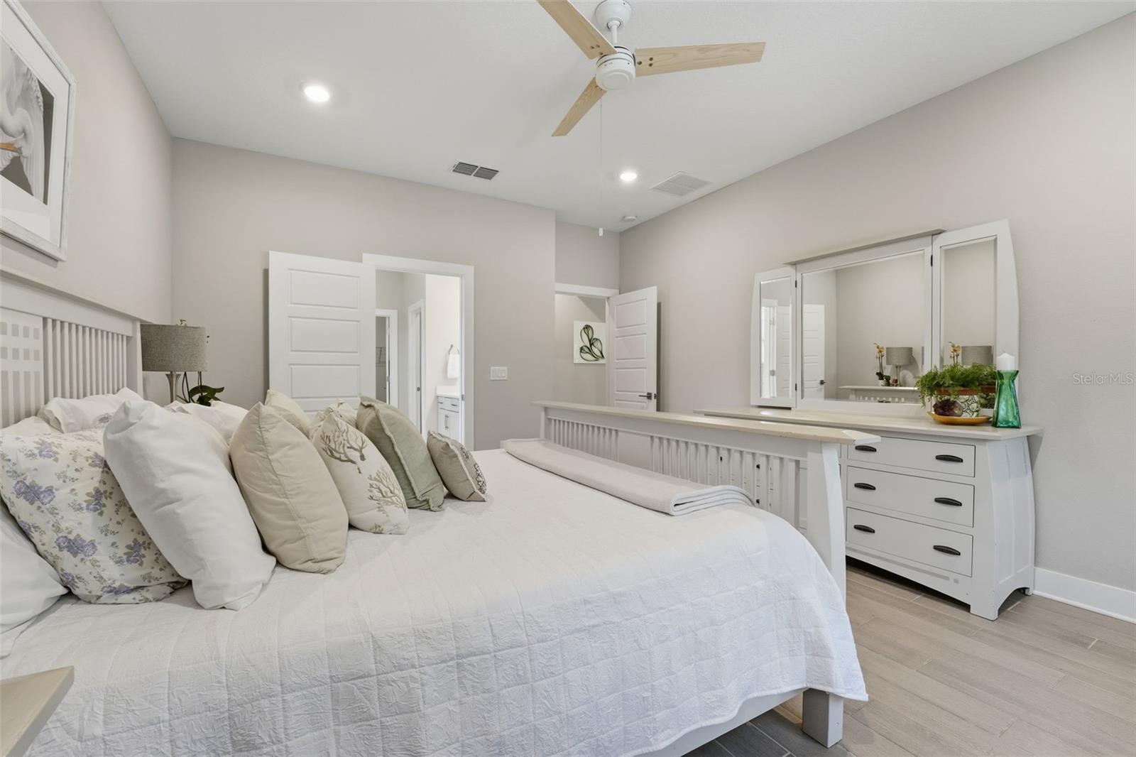 VENICE WOODLANDS PH 1 - Residential