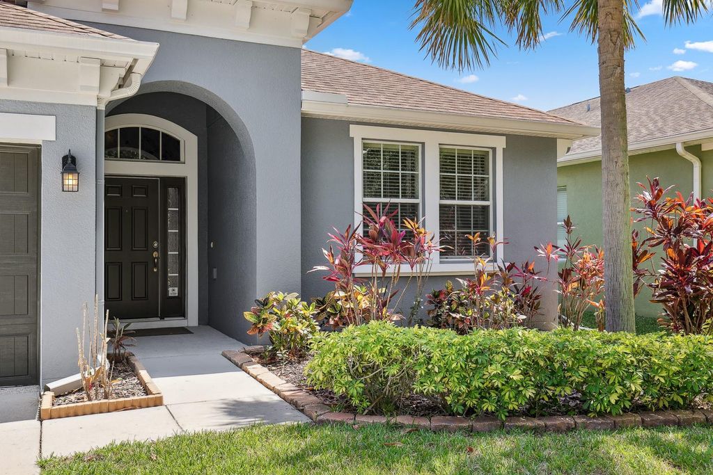 Photo of 15711 Starling Dale Lane, Lithia, FL 33547 (MLS # TB8387747)