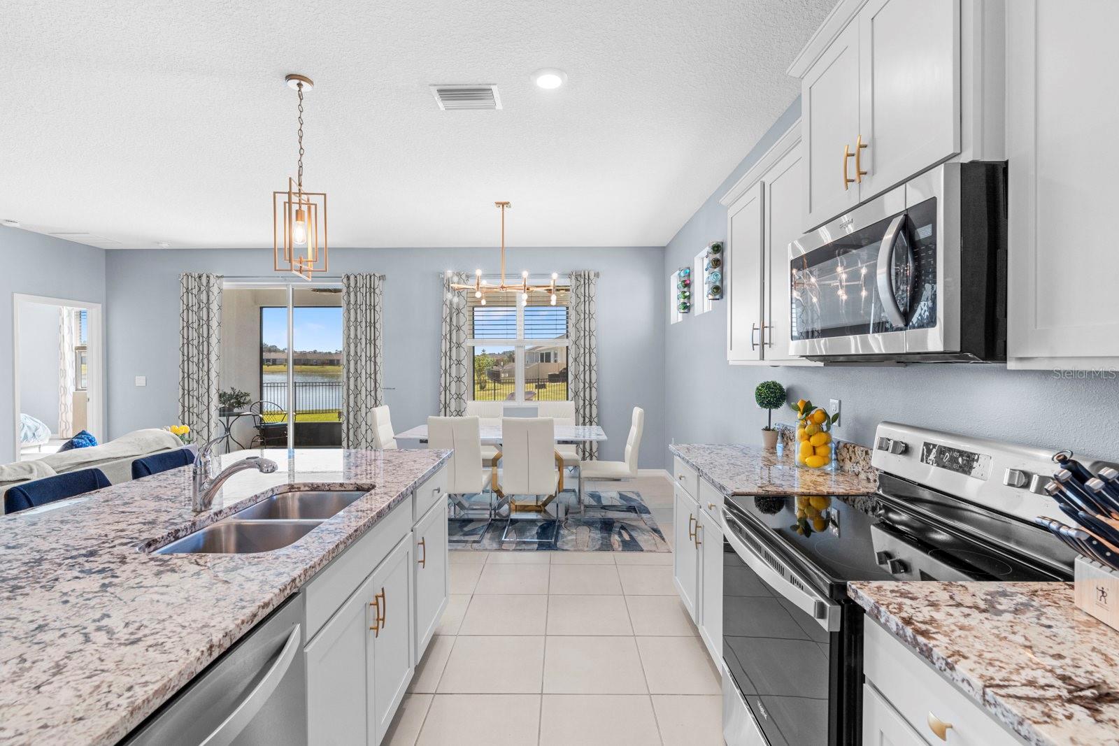 ABBOTT PARK - Residential