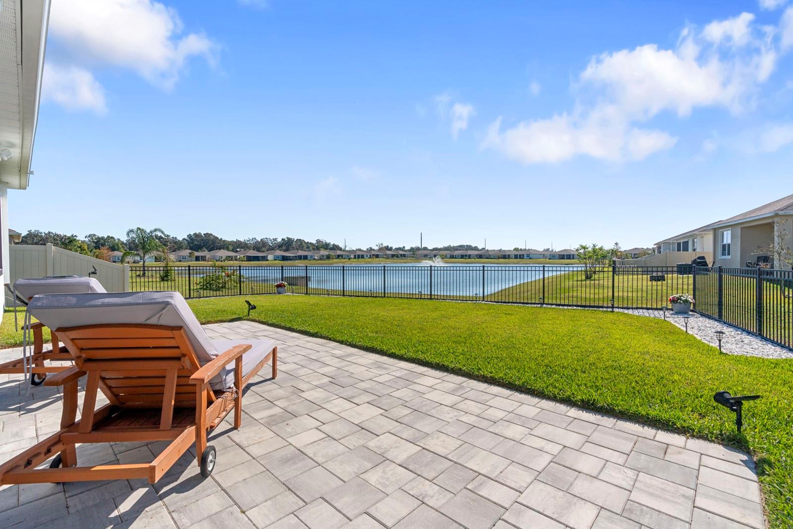 ABBOTT PARK - Residential