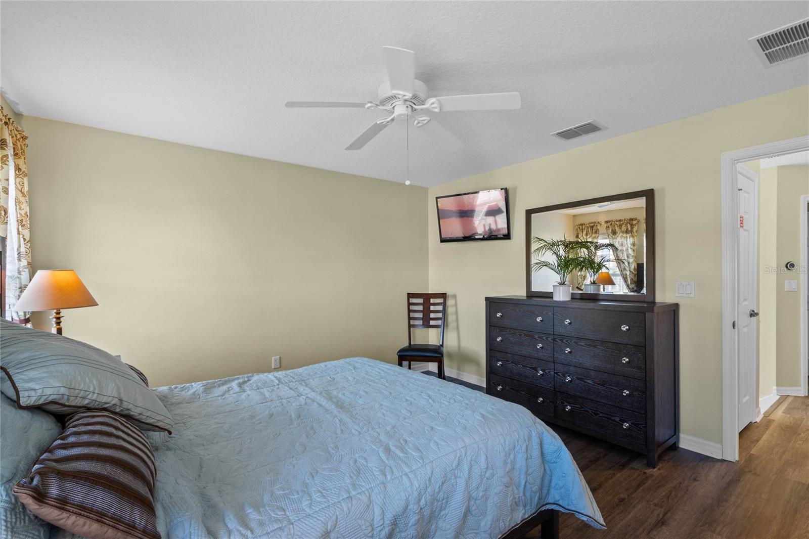 ENCANTADA PH 1 - Residential