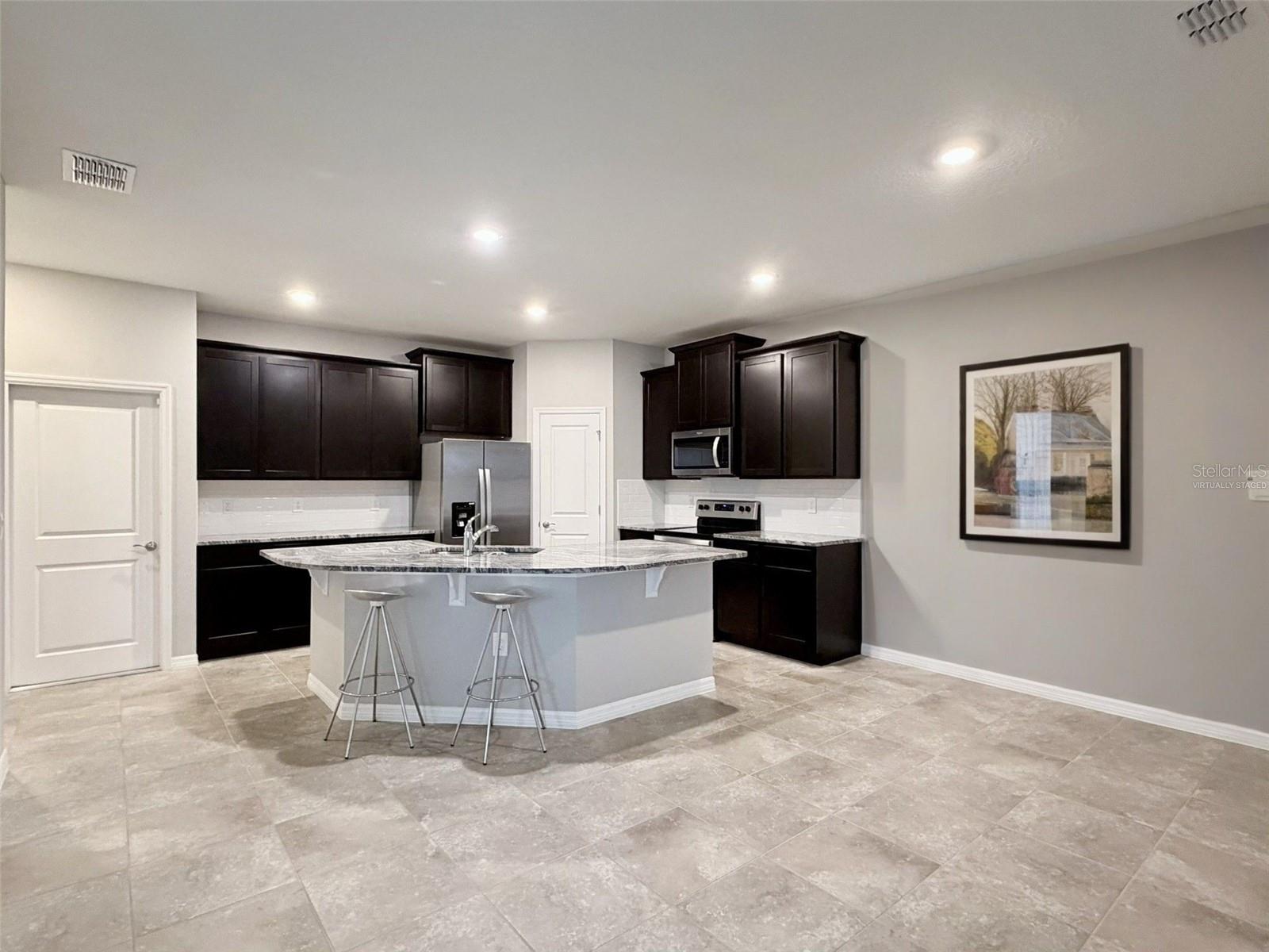 17735 PASTURELAND AVENUE