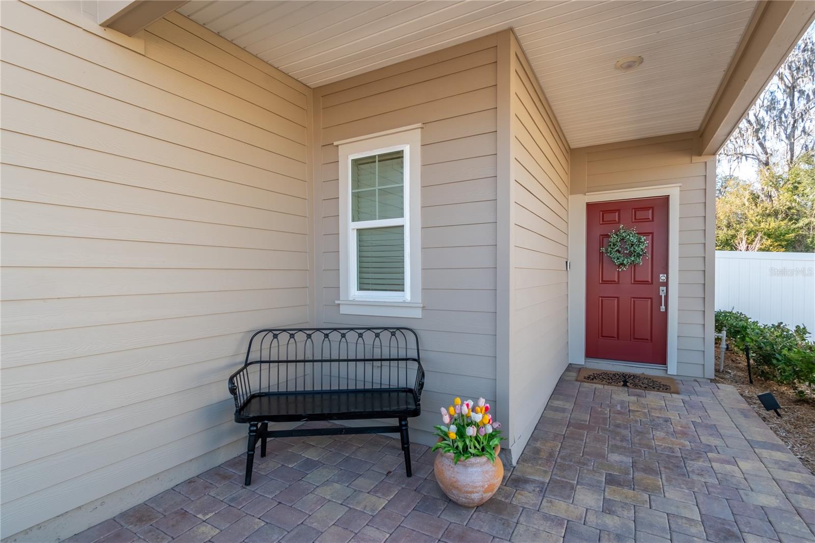 1686 NW 44TH COURT ROAD