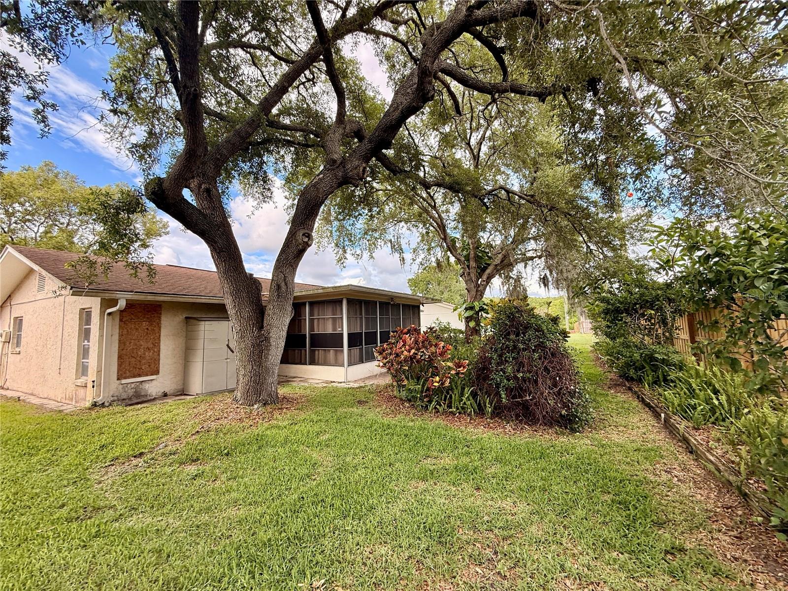 SAN CLEMENTE VILLAGE - Residential