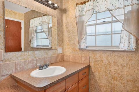 Tiny photo for 3635 Sail Fish Avenue, Fruitland Park, FL 34731 (MLS # G5115811)