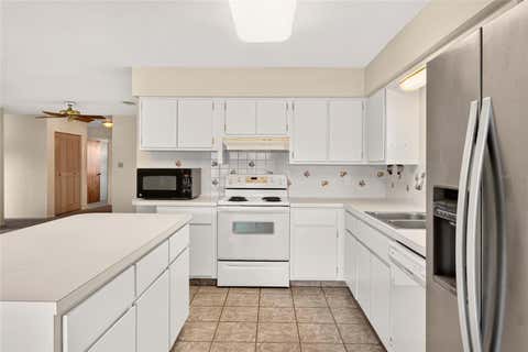 Tiny photo for 3635 Sail Fish Avenue, Fruitland Park, FL 34731 (MLS # G5115811)