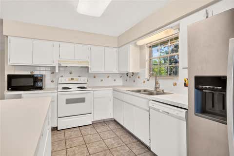 Tiny photo for 3635 Sail Fish Avenue, Fruitland Park, FL 34731 (MLS # G5115811)