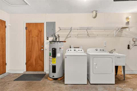 Tiny photo for 3635 Sail Fish Avenue, Fruitland Park, FL 34731 (MLS # G5115811)