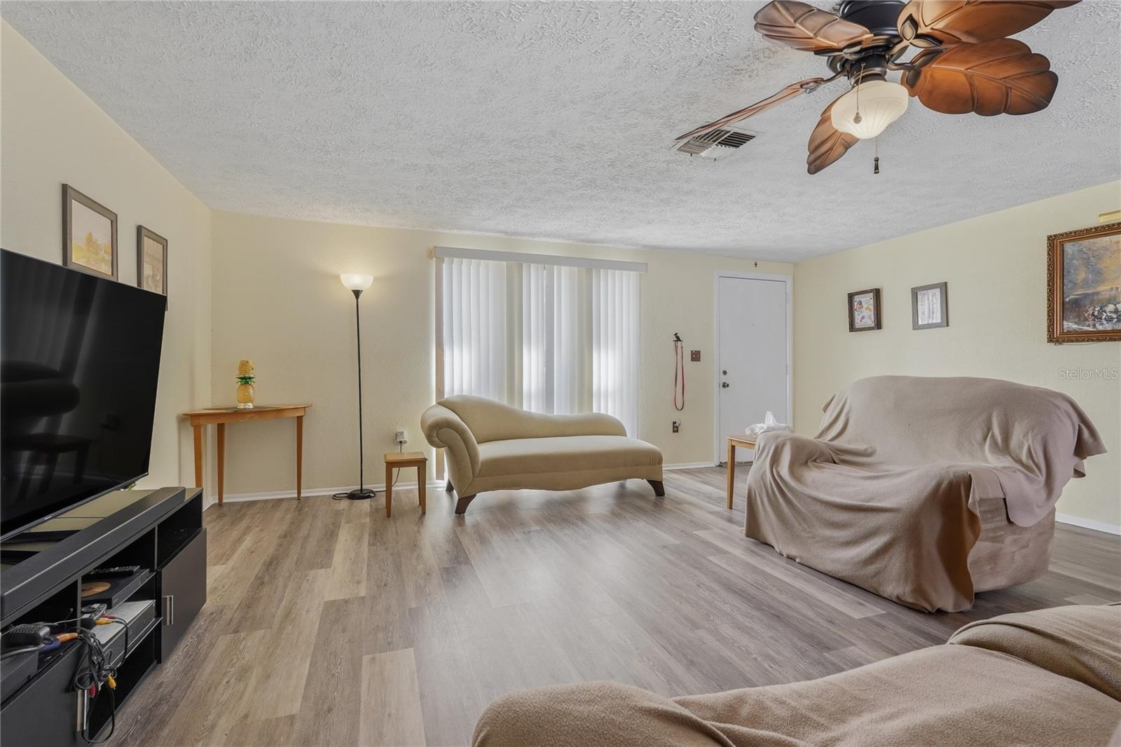 EMBASSY HILLS - Residential