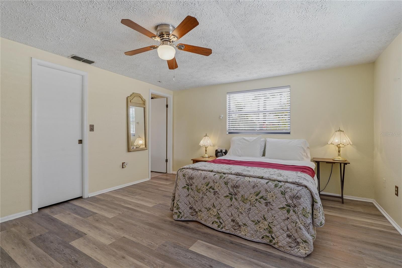 EMBASSY HILLS - Residential