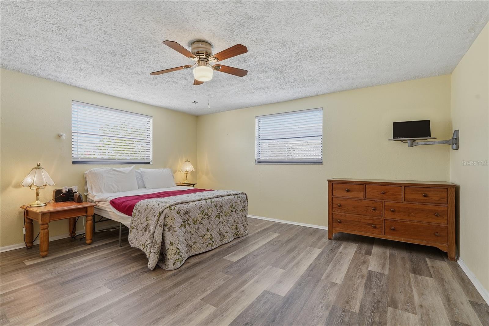 EMBASSY HILLS - Residential