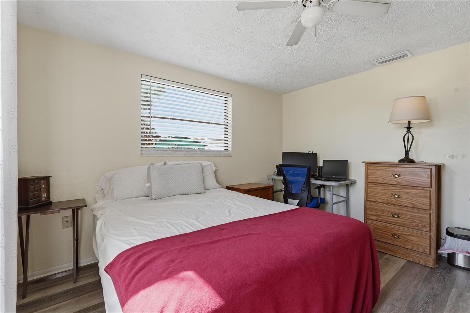 EMBASSY HILLS - Residential