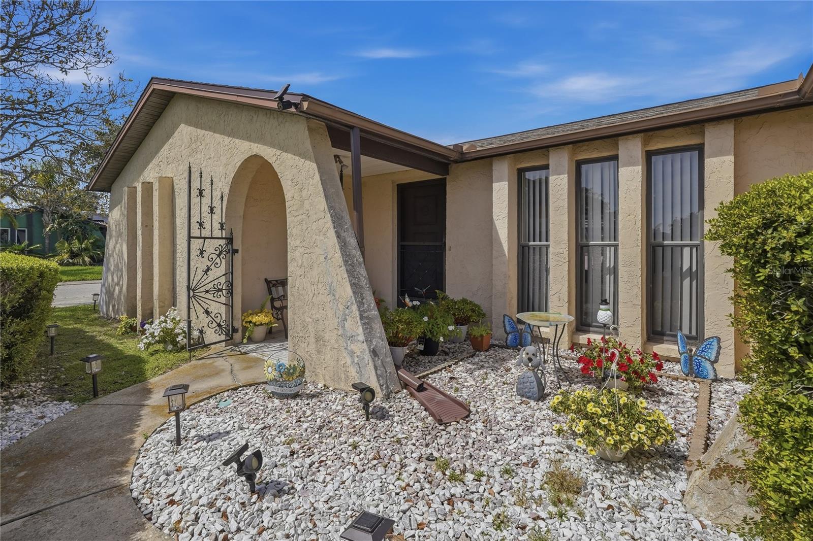 EMBASSY HILLS - Residential