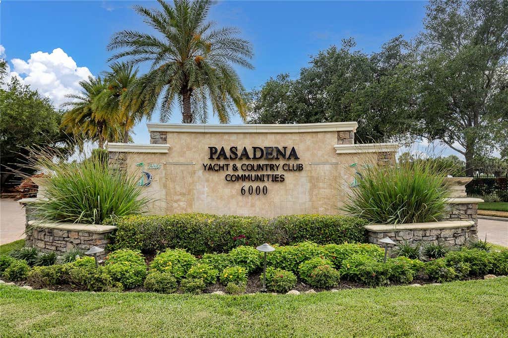 Photo of 5950 Pelican Bay Plaza S #601, Gulfport, FL 33707 (MLS # TB8541476)