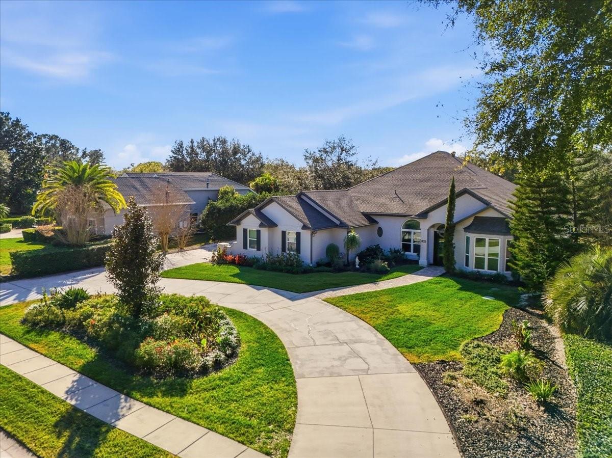 2512 PARK ROYAL DRIVE