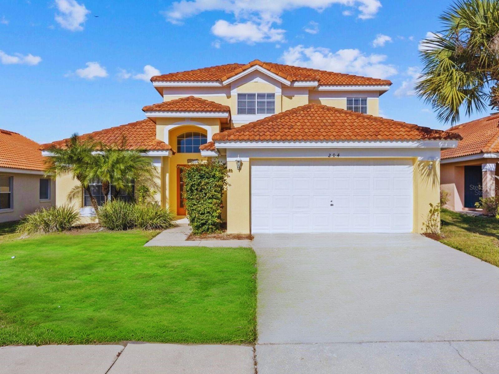 Spacious 5-Bedroom Home in Aviana. Resort-Style Living with Endless Potential
Welcome to this stunning 5-bedroom, 4-bathroom home located in the highly sought-after gated community of Aviana. Perfect as a full-time residence, vacation getaway, or short-term rental investment, this property offers space, flexibility, and a prime Central Florida location just minutes from world-class attractions.
Step inside to a bright and airy open-concept layout featuring vaulted ceilings, a primary suite and guest bedroom conveniently on the main floor, and three additional bedrooms upstairs, one with a private en-suite for added comfort. The dedicated dining room and charming breakfast nook provide versatile spaces for family meals and entertaining, with direct access to the screened lanai and private pool, ideal for relaxing or creating your own outdoor retreat.
As an Aviana resident, you’ll enjoy resort-style amenities including a clubhouse, fitness center, playground, volleyball court, and sparkling community pool. With easy access to shopping, dining, major highways, and popular theme parks, this home is an exceptional opportunity for both homeowners and investors.