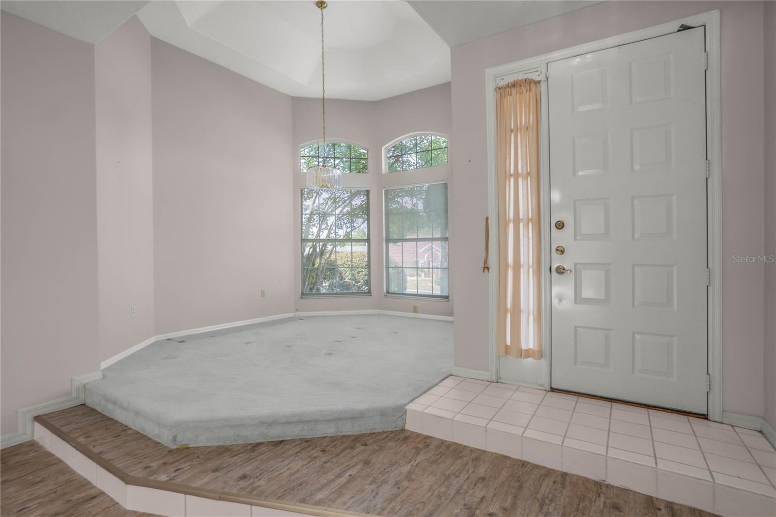 1635 N MARLBOROUGH LOOP
