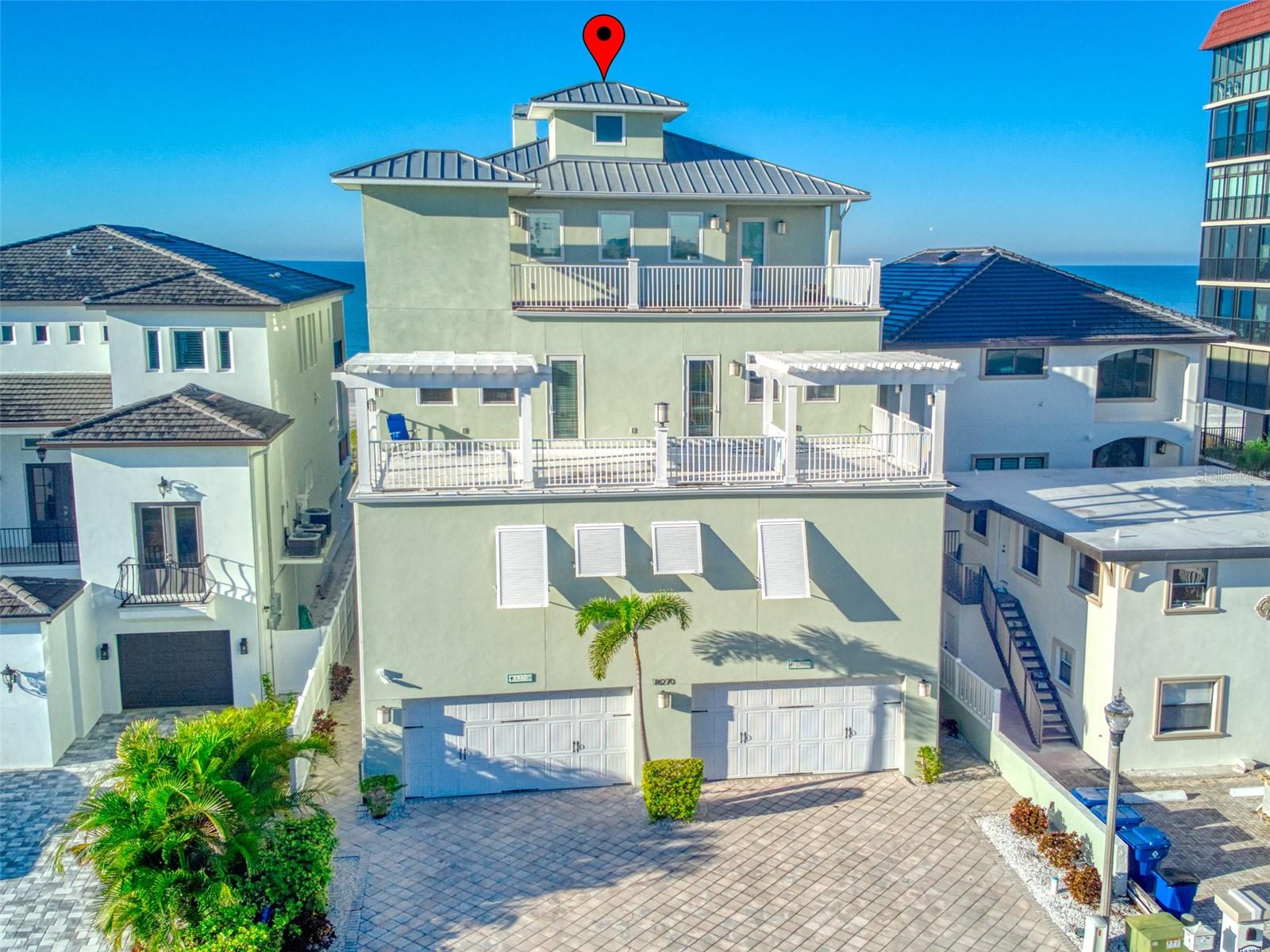 SONSET PLACE CONDO - Residential
