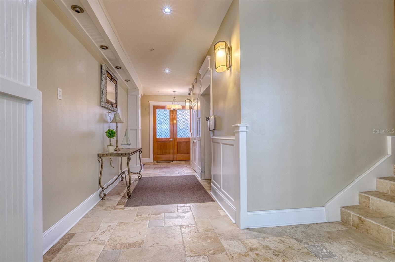 SONSET PLACE CONDO - Residential