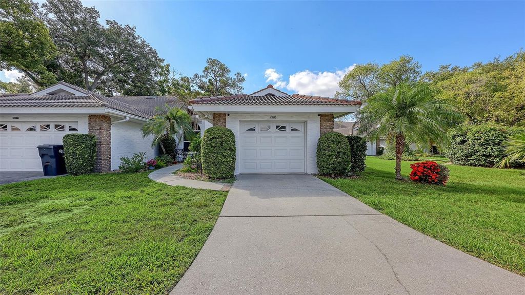Photo of 5729 Garden Lakes Palm, Bradenton, FL 34203 (MLS # A4698020)