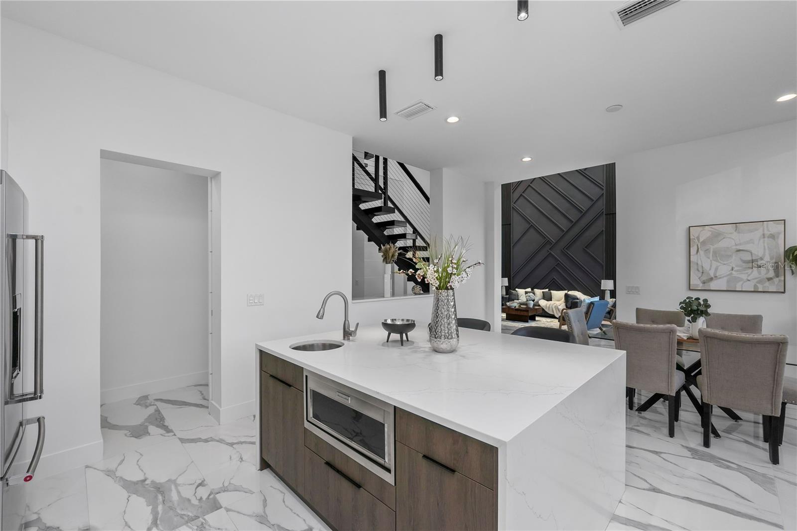 TOWN/CITRUS PARK - Residential