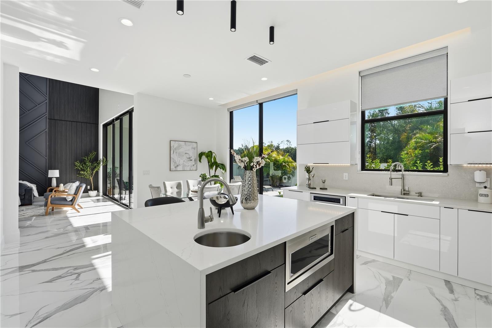 TOWN/CITRUS PARK - Residential