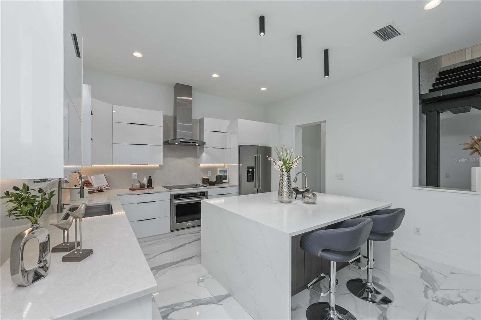 TOWN/CITRUS PARK - Residential