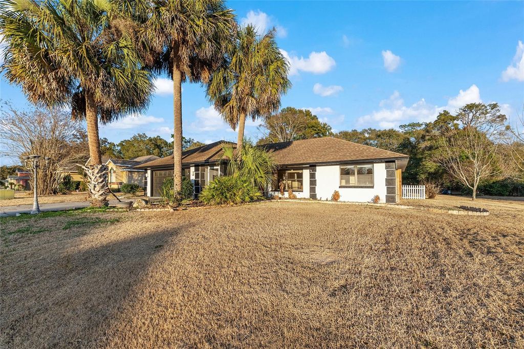 Photo of 10217 SW 74th Terrace, Ocala, FL 34476 (MLS # OM716474)