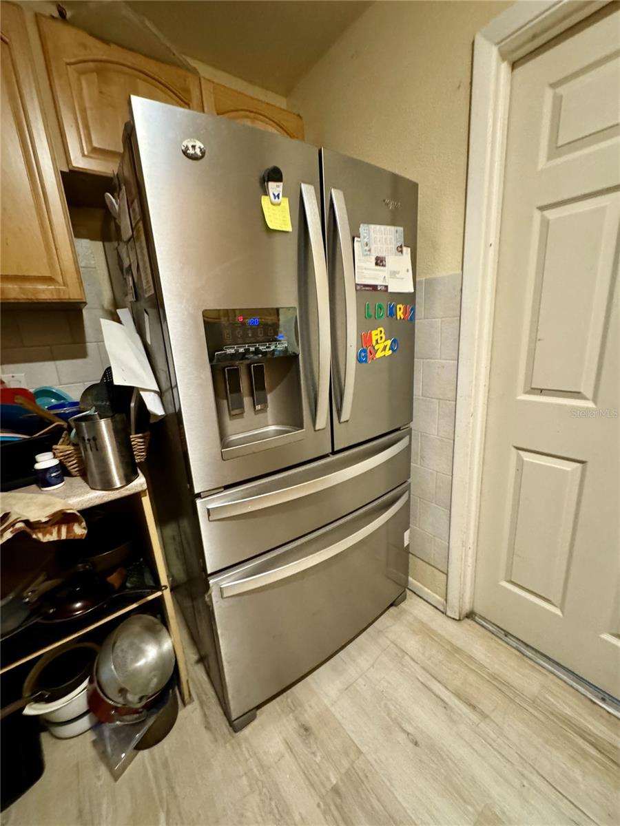 SOUTH VENICE - Residential