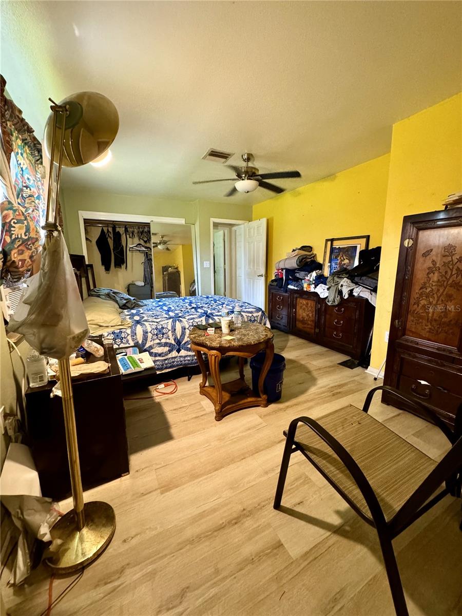 SOUTH VENICE - Residential