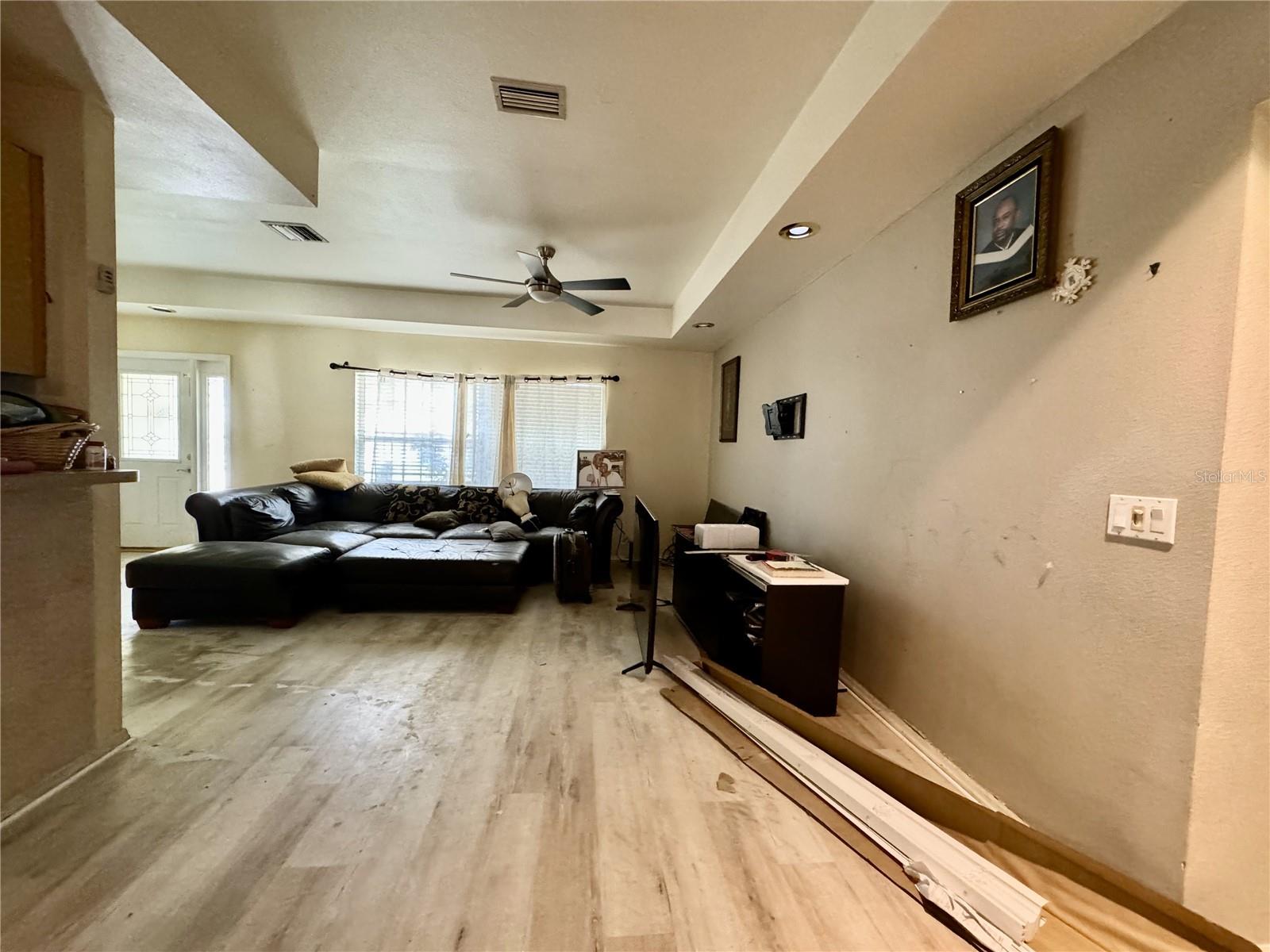 SOUTH VENICE - Residential