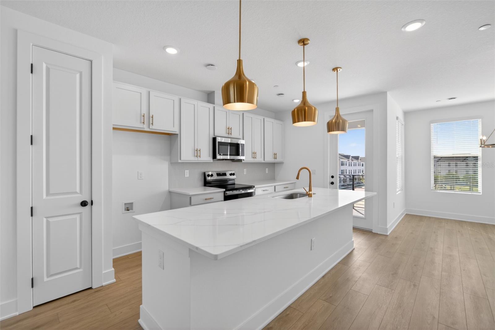 PARKVIEW/HAMLIN - Residential