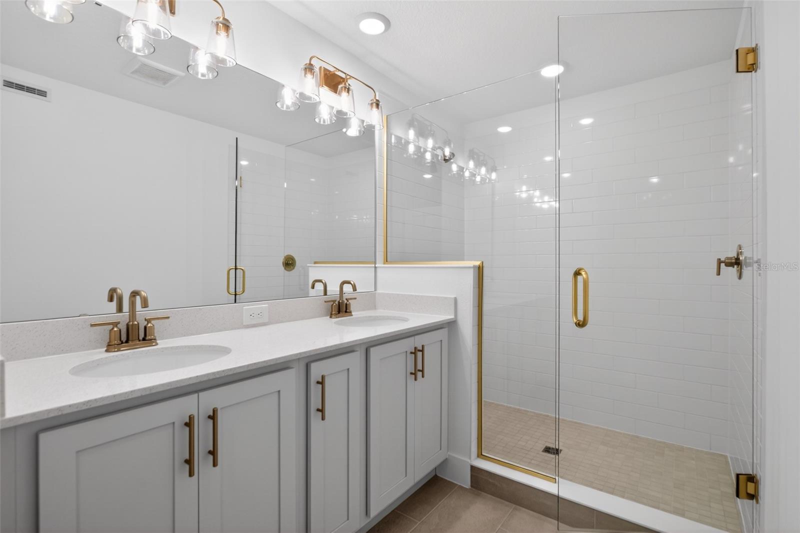 PARKVIEW/HAMLIN - Residential