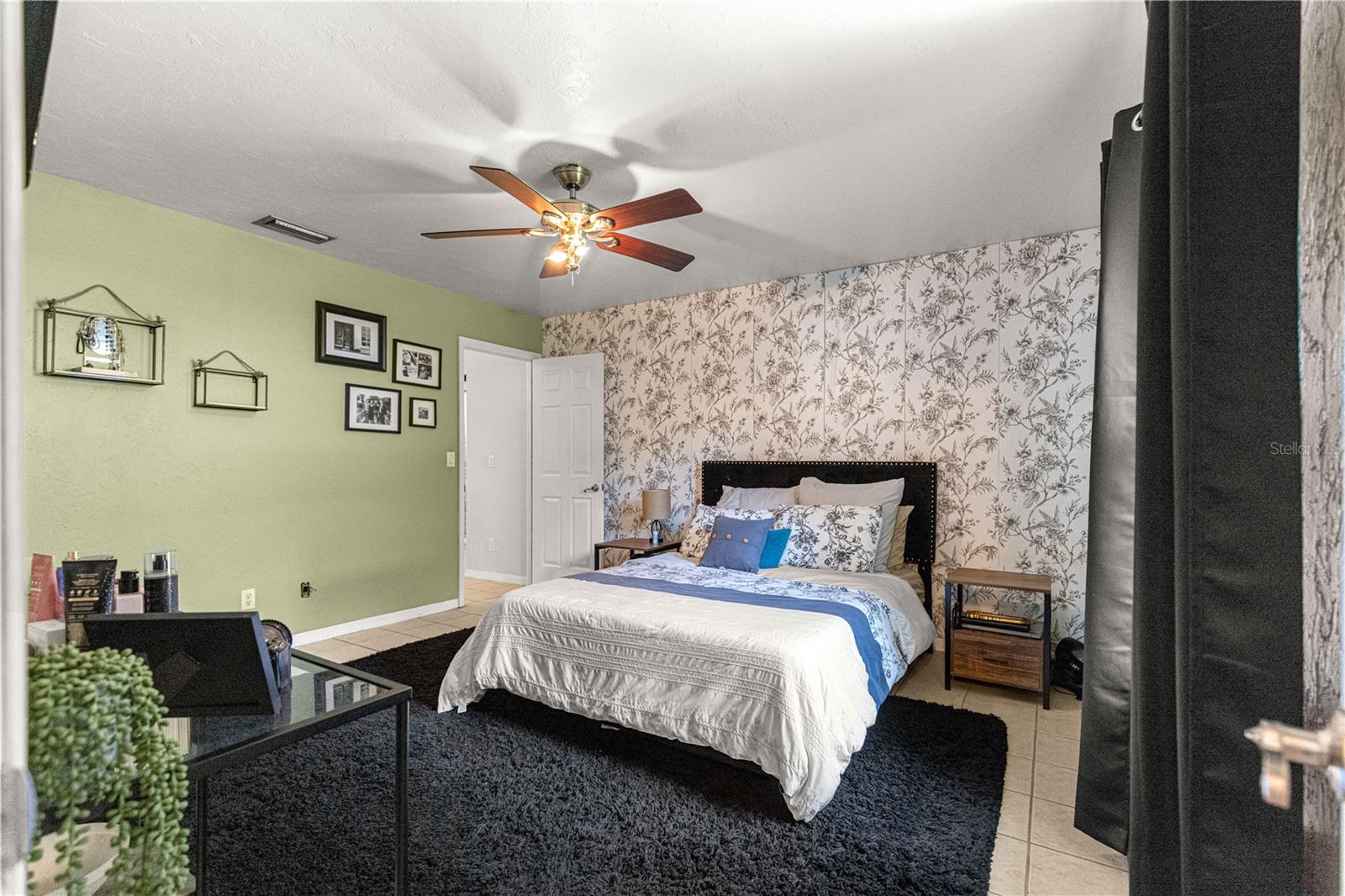 WOODLAND PLACE - Residential