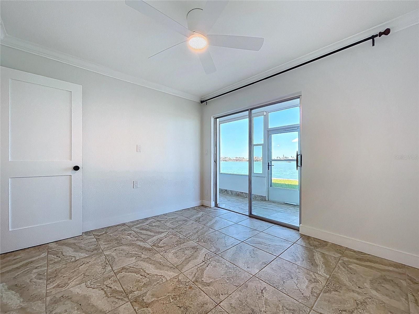 CAPRI ISLE GARDEN - Residential