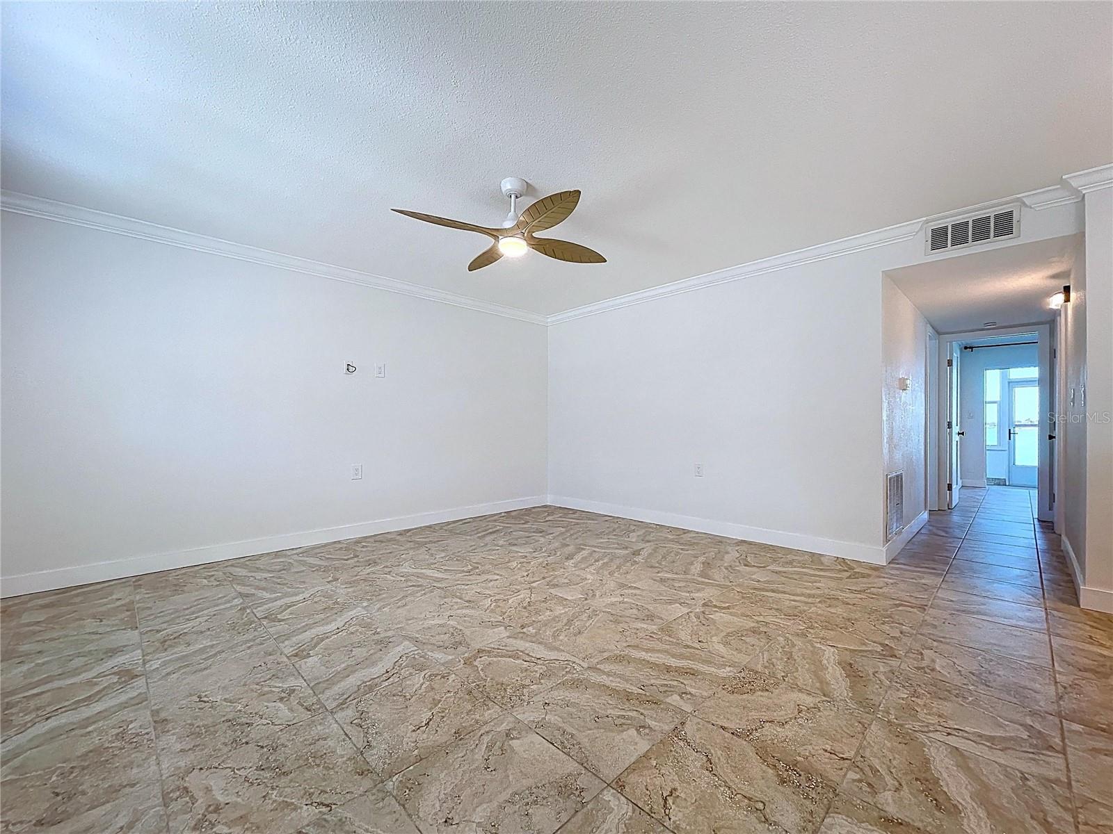 CAPRI ISLE GARDEN - Residential