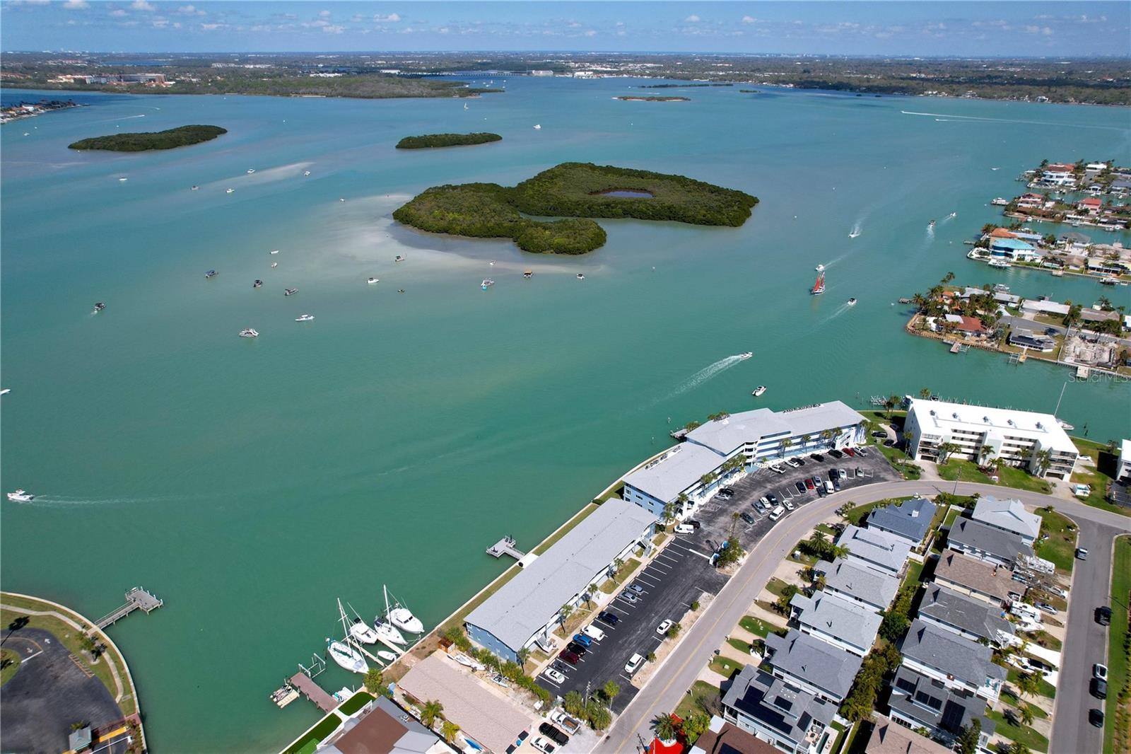 CAPRI ISLE GARDEN - Residential