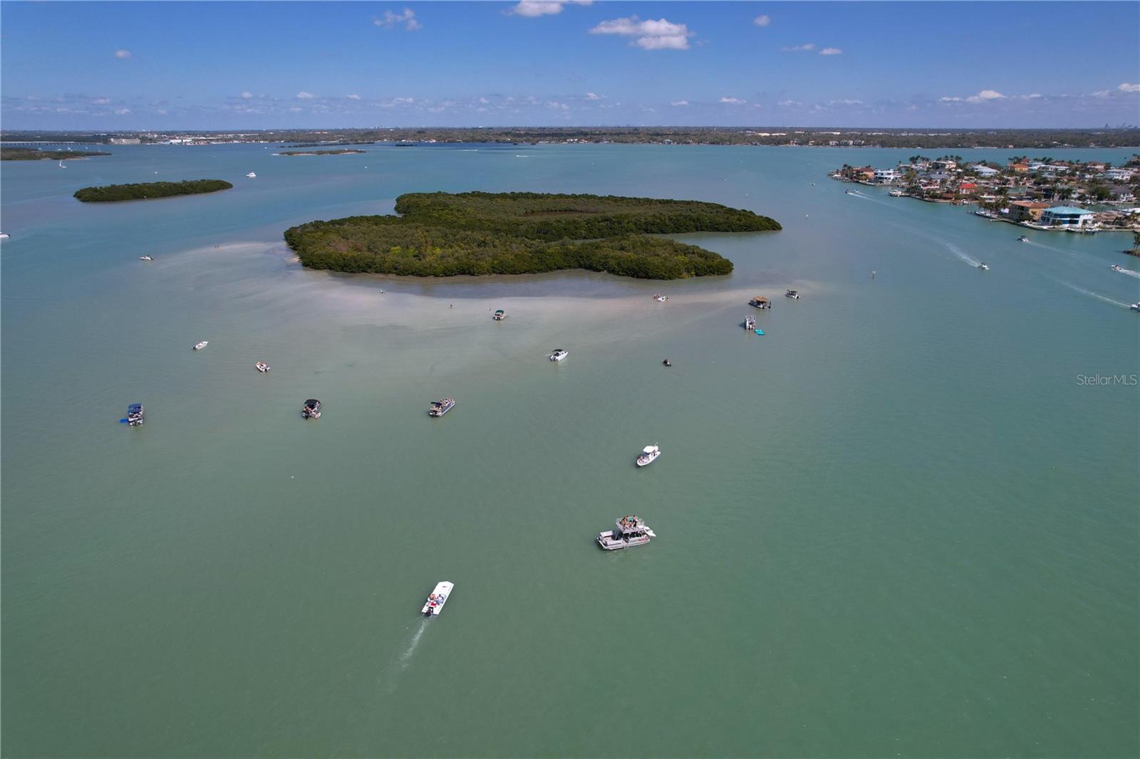 CAPRI ISLE GARDEN - Residential