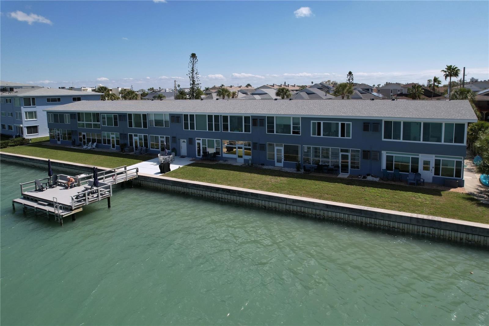 CAPRI ISLE GARDEN - Residential