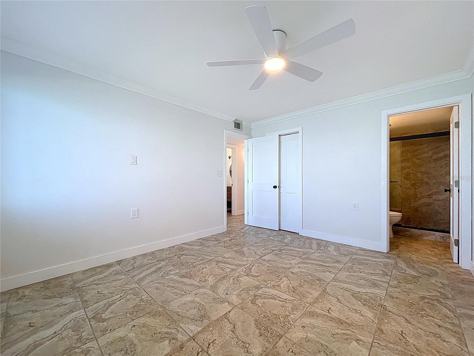 CAPRI ISLE GARDEN - Residential