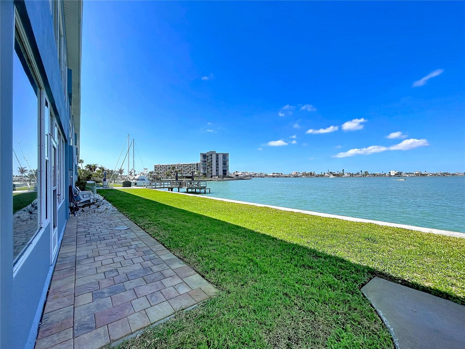 CAPRI ISLE GARDEN - Residential