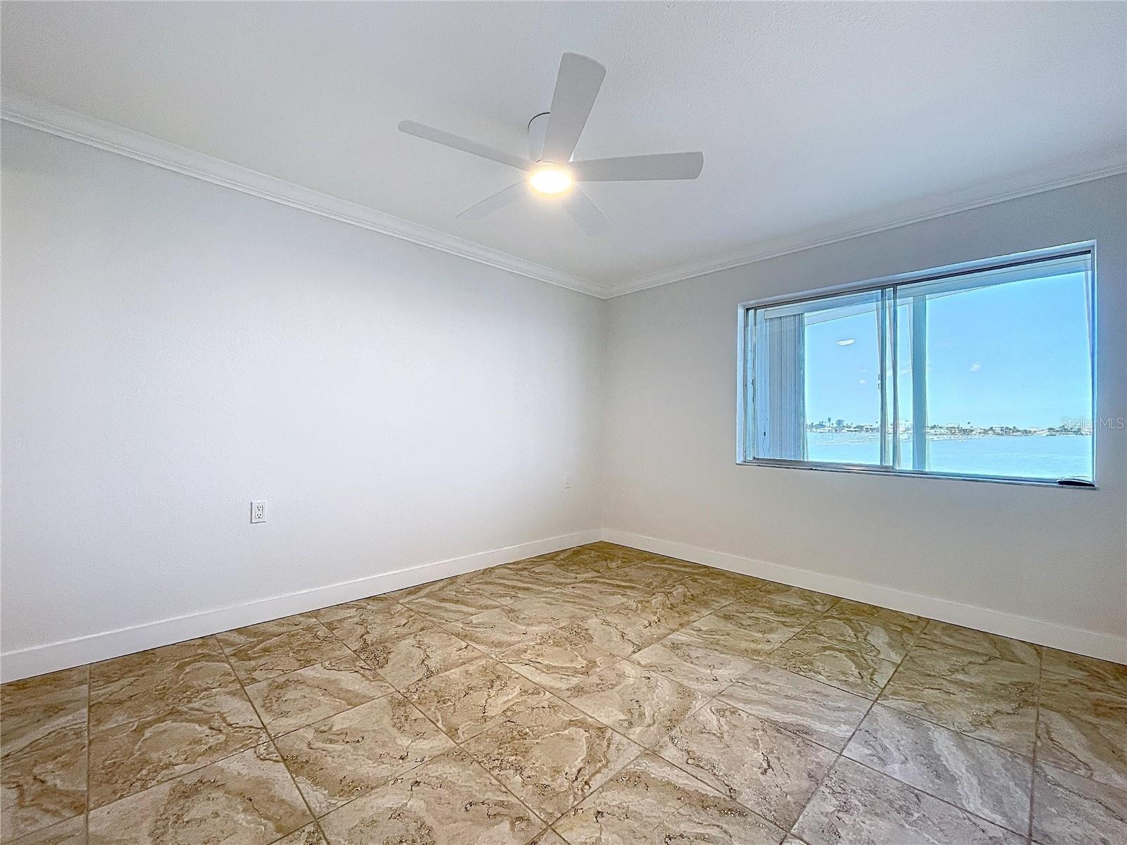 CAPRI ISLE GARDEN - Residential