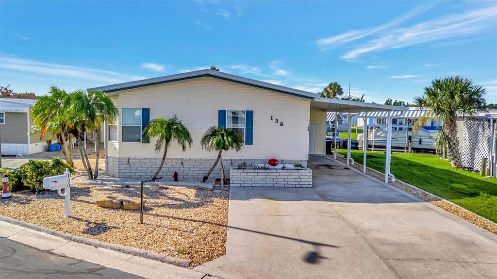 Photo of 138 S Saint Thomas Circle, Apollo Beach, FL 33572 (MLS # TB8537078)