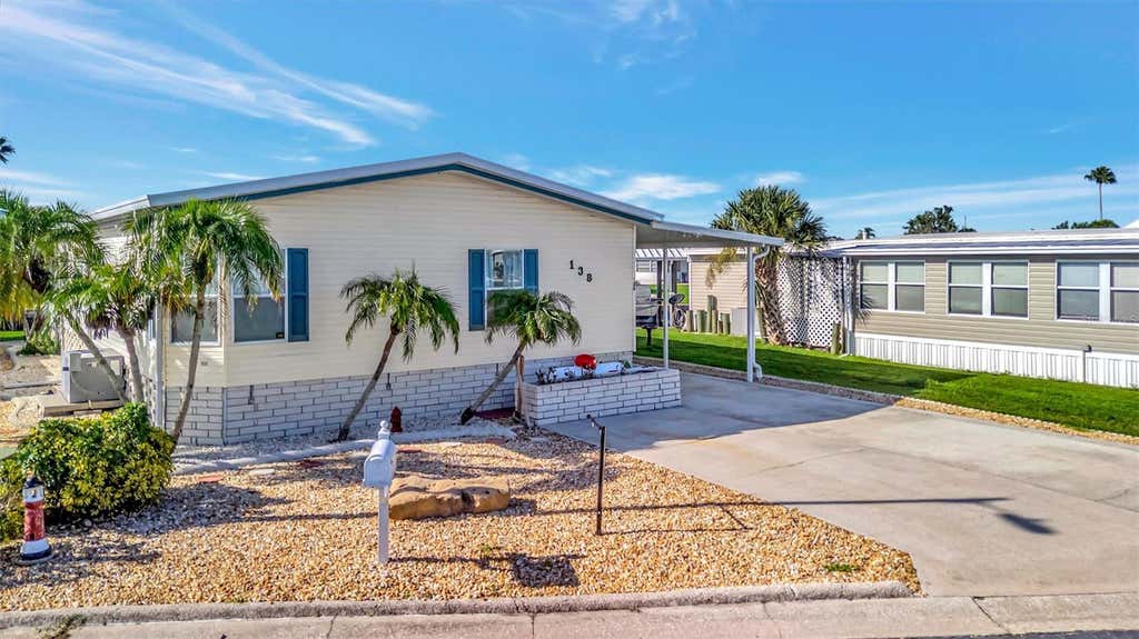 Photo of 138 S Saint Thomas Circle, Apollo Beach, FL 33572 (MLS # TB8537078)