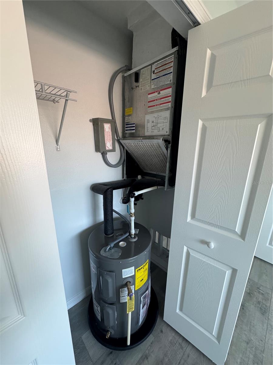 VENETIAN ARMS SEC 1 - Residential