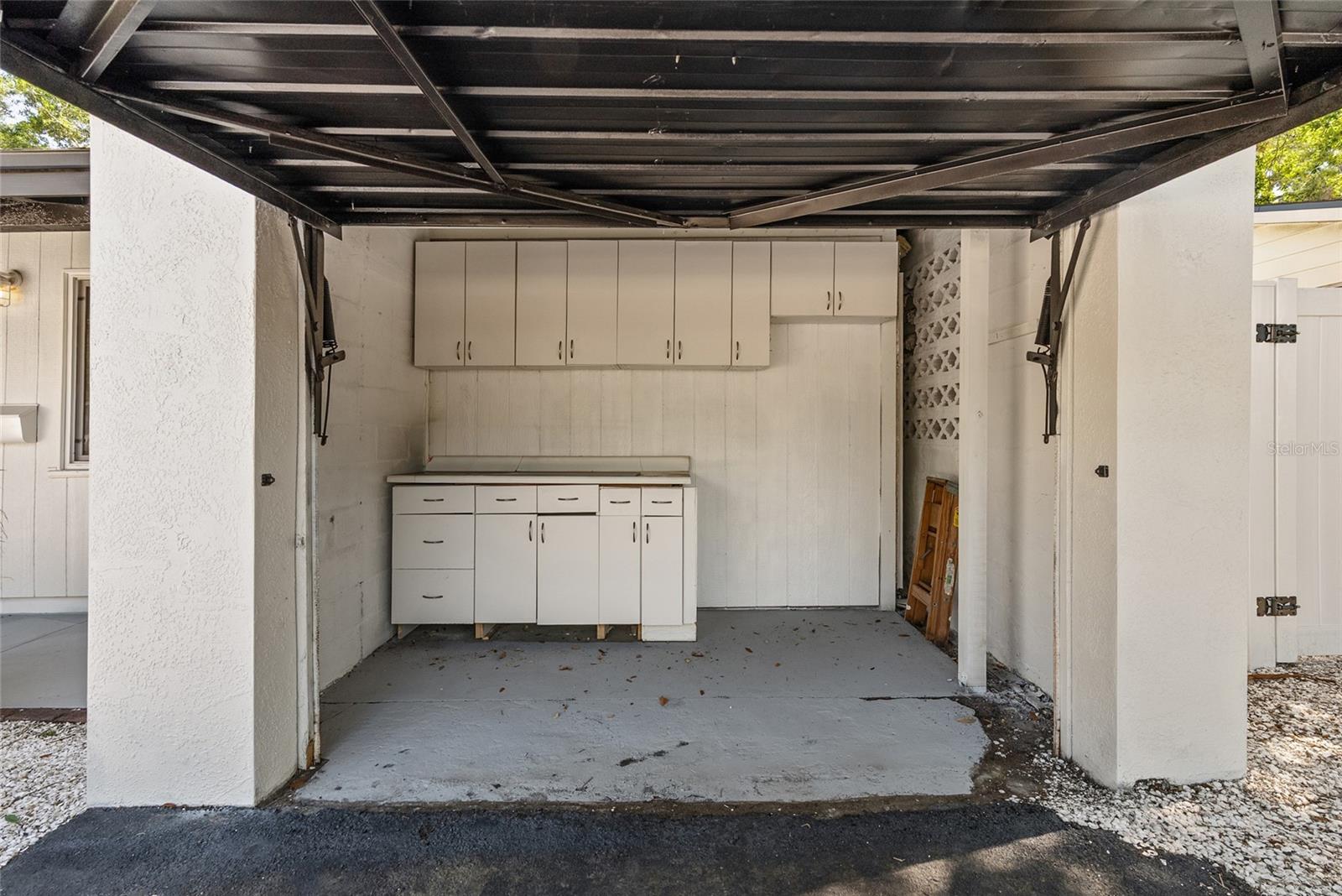 JUNGLE TERRACE SEC A - Residential