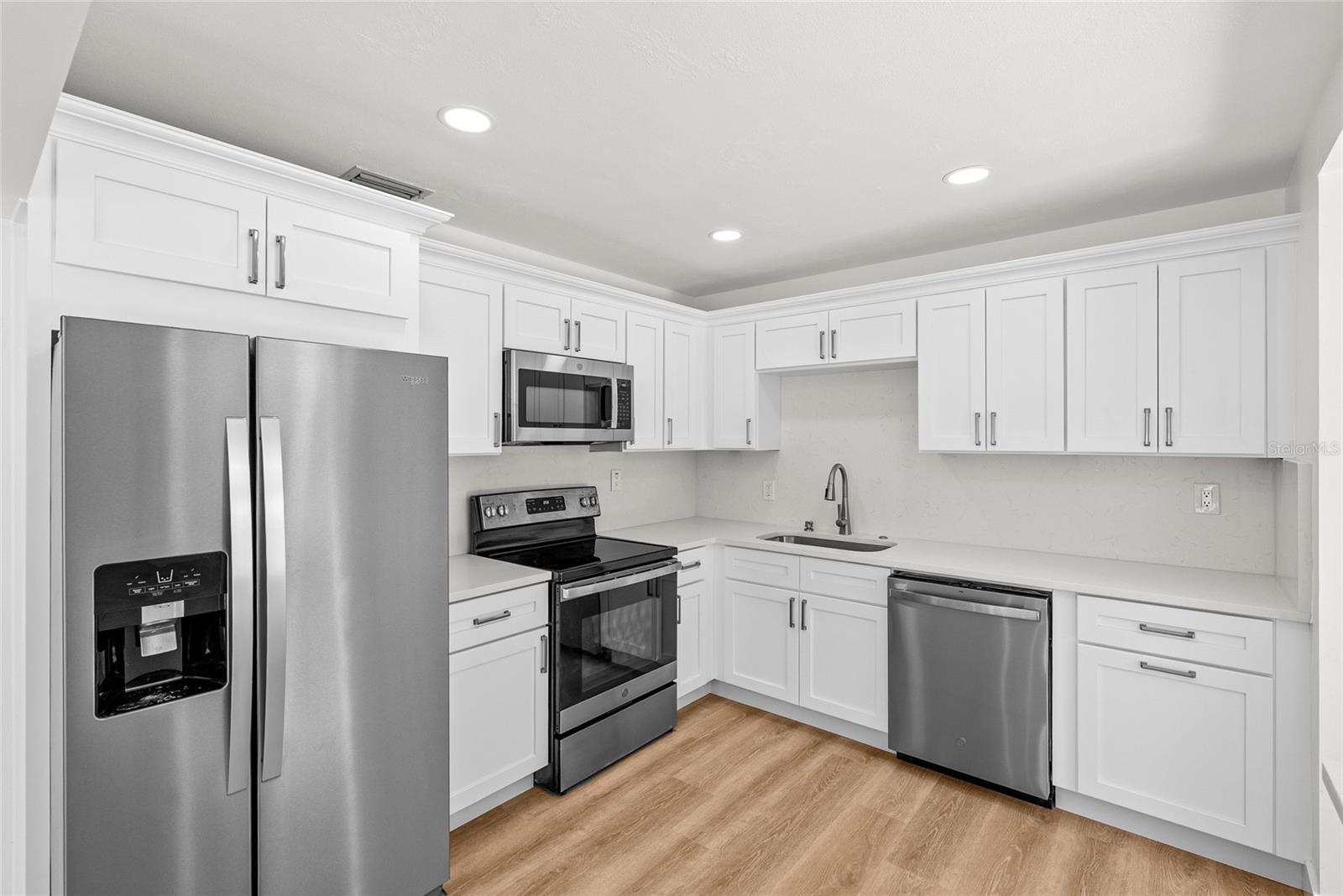 JUNGLE TERRACE SEC A - Residential