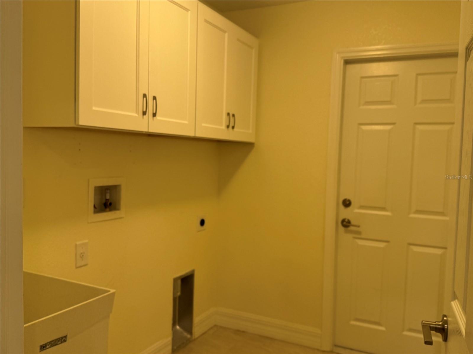 PORT CHARLOTTE SUB 12 - Residential Lease