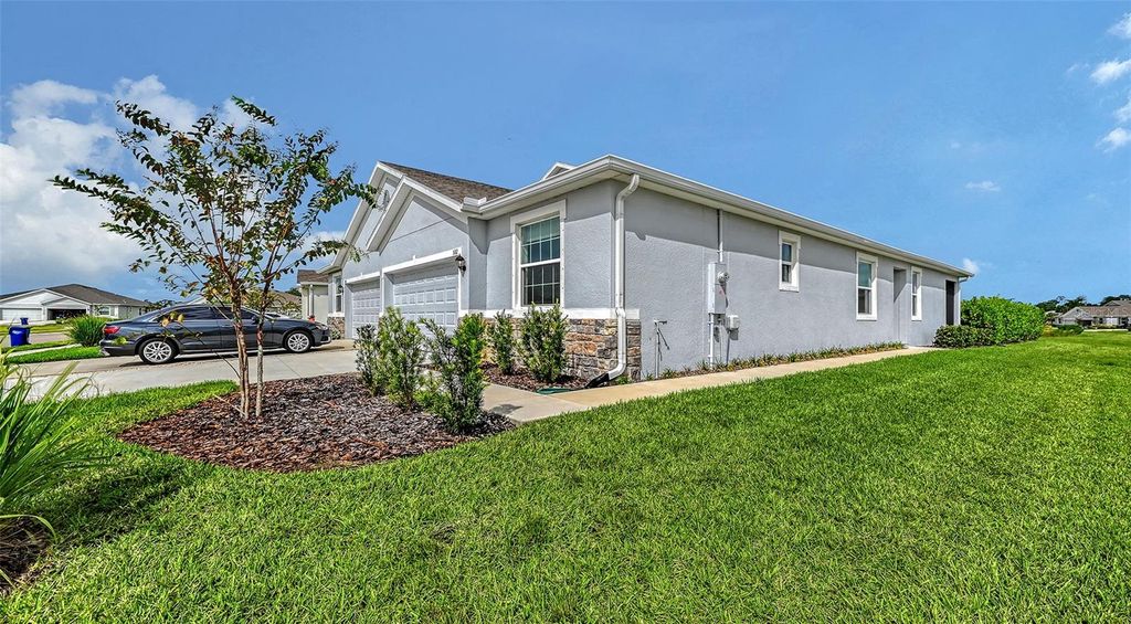 Photo of 532 157th Court E, Bradenton, FL 34212 (MLS # N6140901)